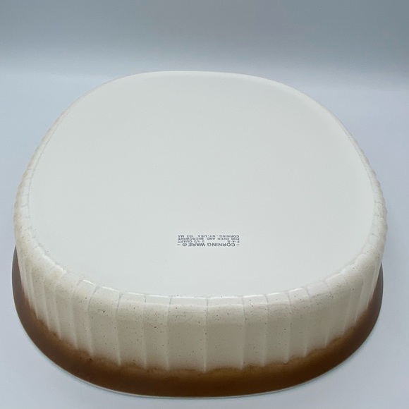 Vintage Corningware Oval French Bisque Open Roaster 2 1/2qt - Picture 8 of 12